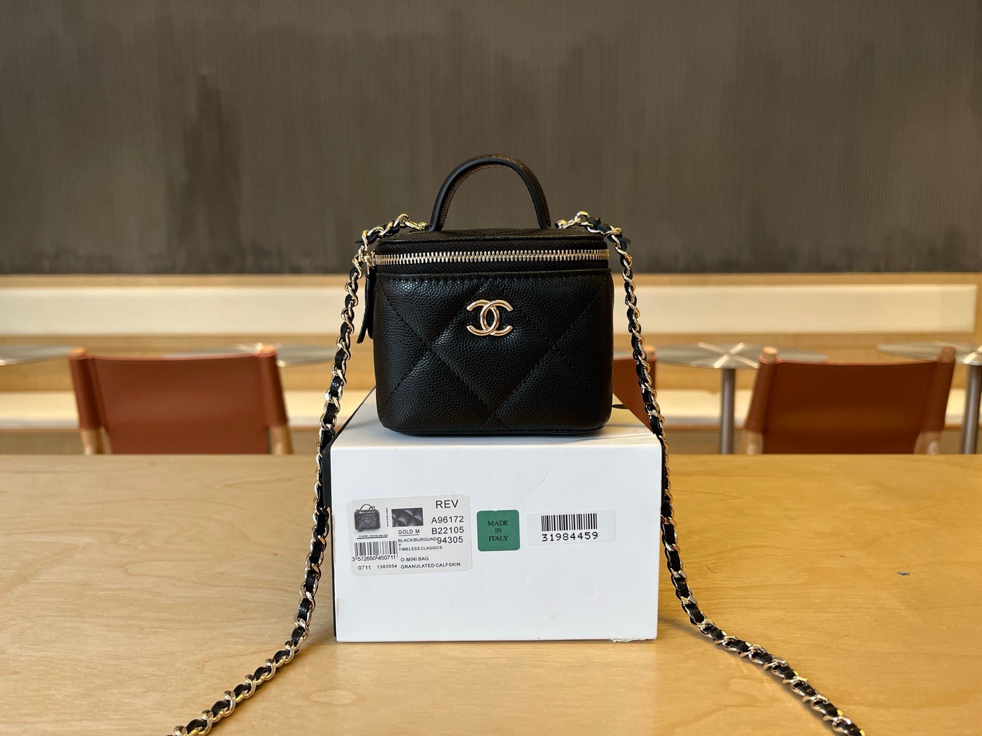 CHANEL MINI VANITY CAVIAR