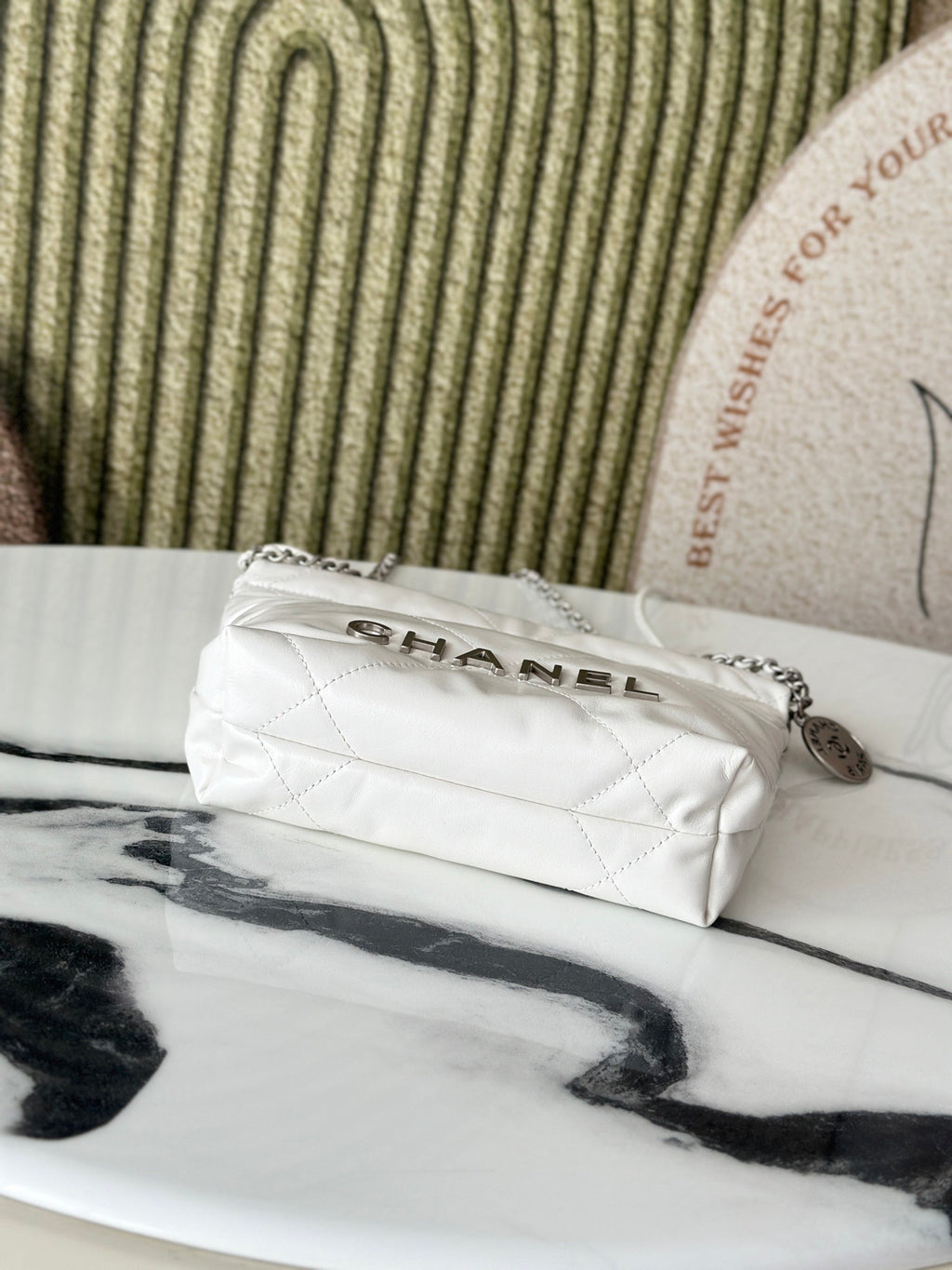 CHANEL MINI WHITE 22