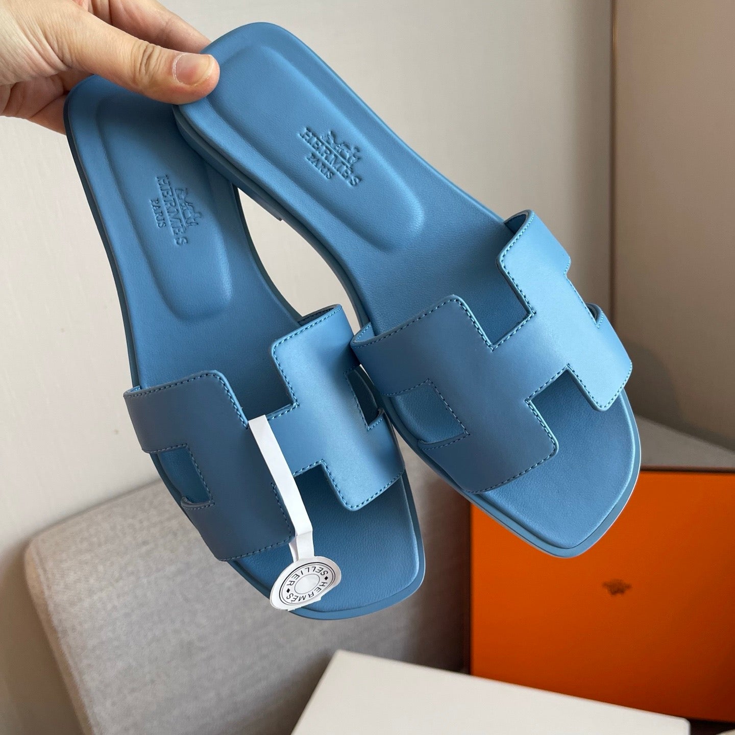 HERMES ORAN SANDAL ДАМСКИ ЧЕХЛИ