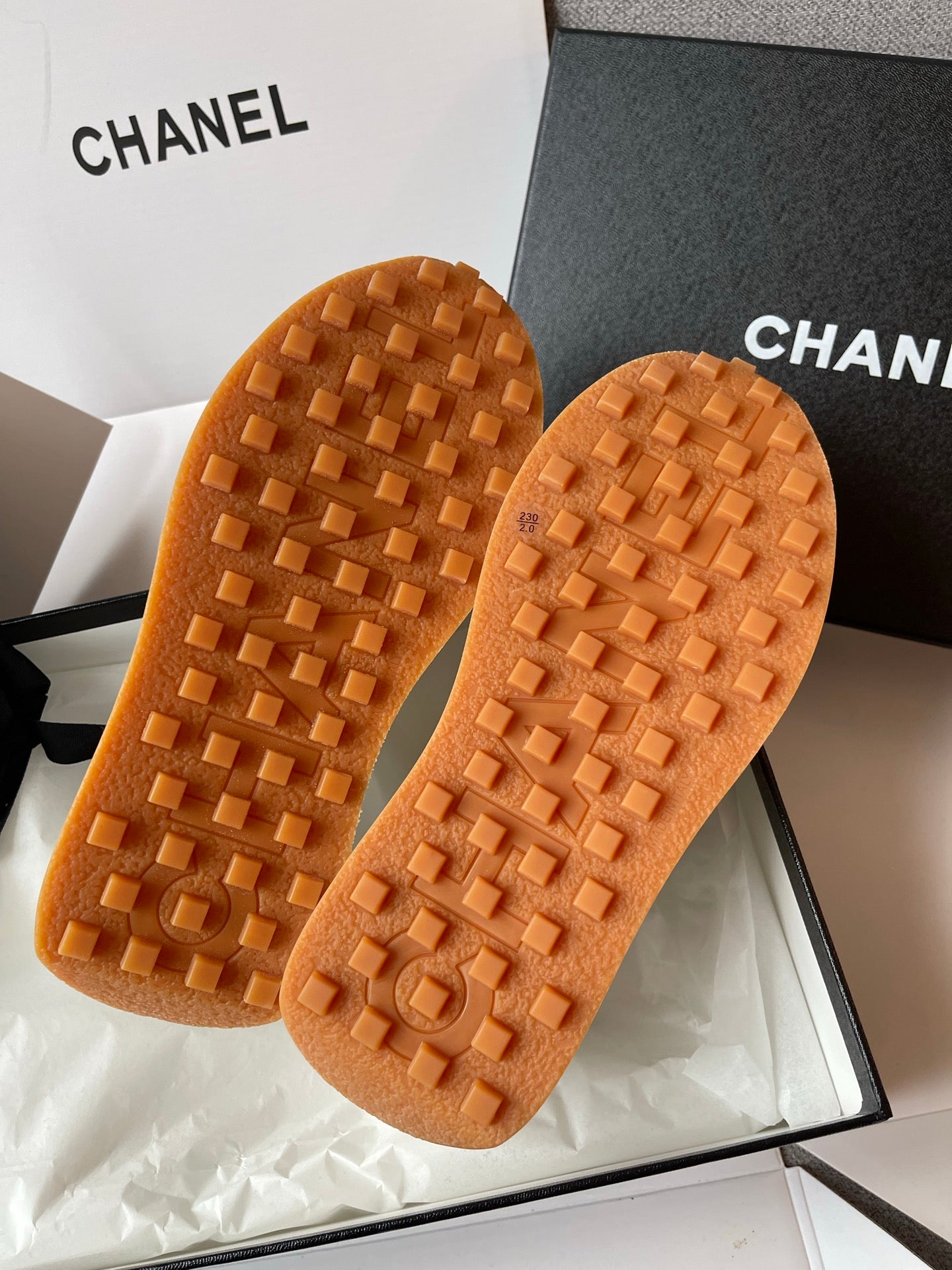 CHANEL ДАМСКИ ОБУВКИ