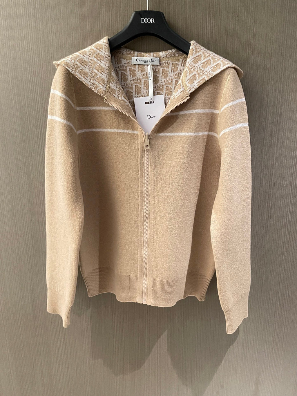 DIOR КАШМИРЕНА ГОРНИЦА