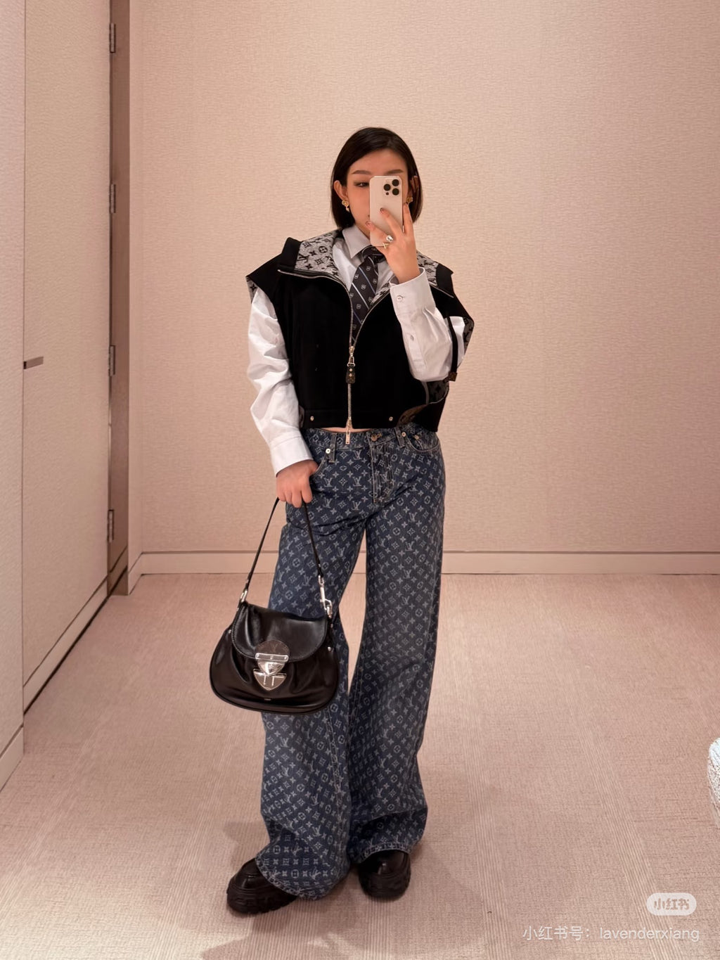 LOUIS VUITTON ДЪНКИ