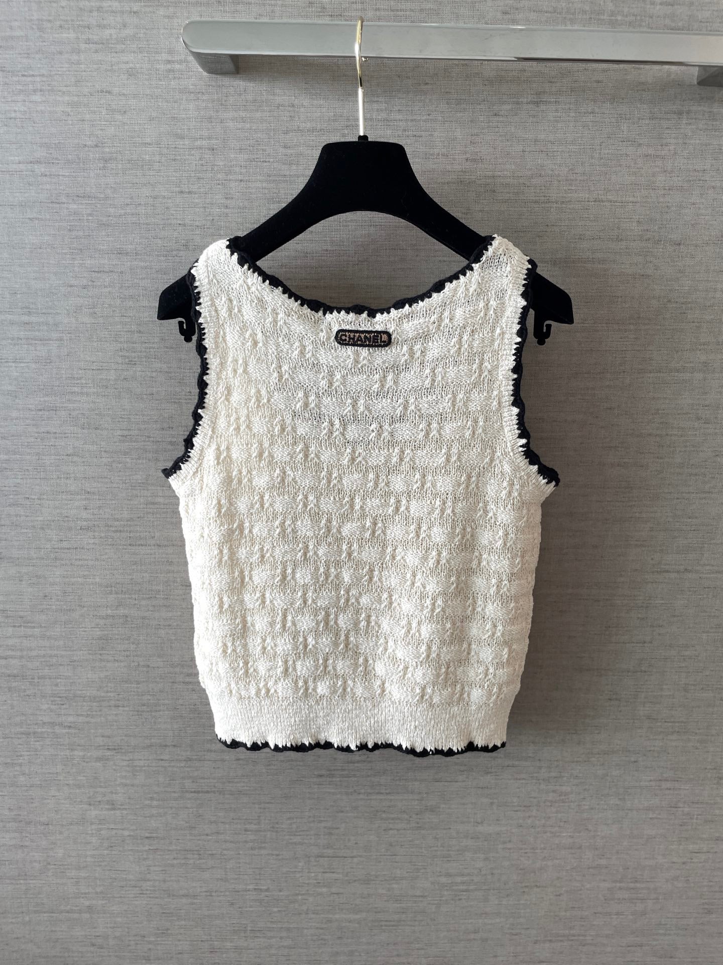 CHANEL ПОТНИК