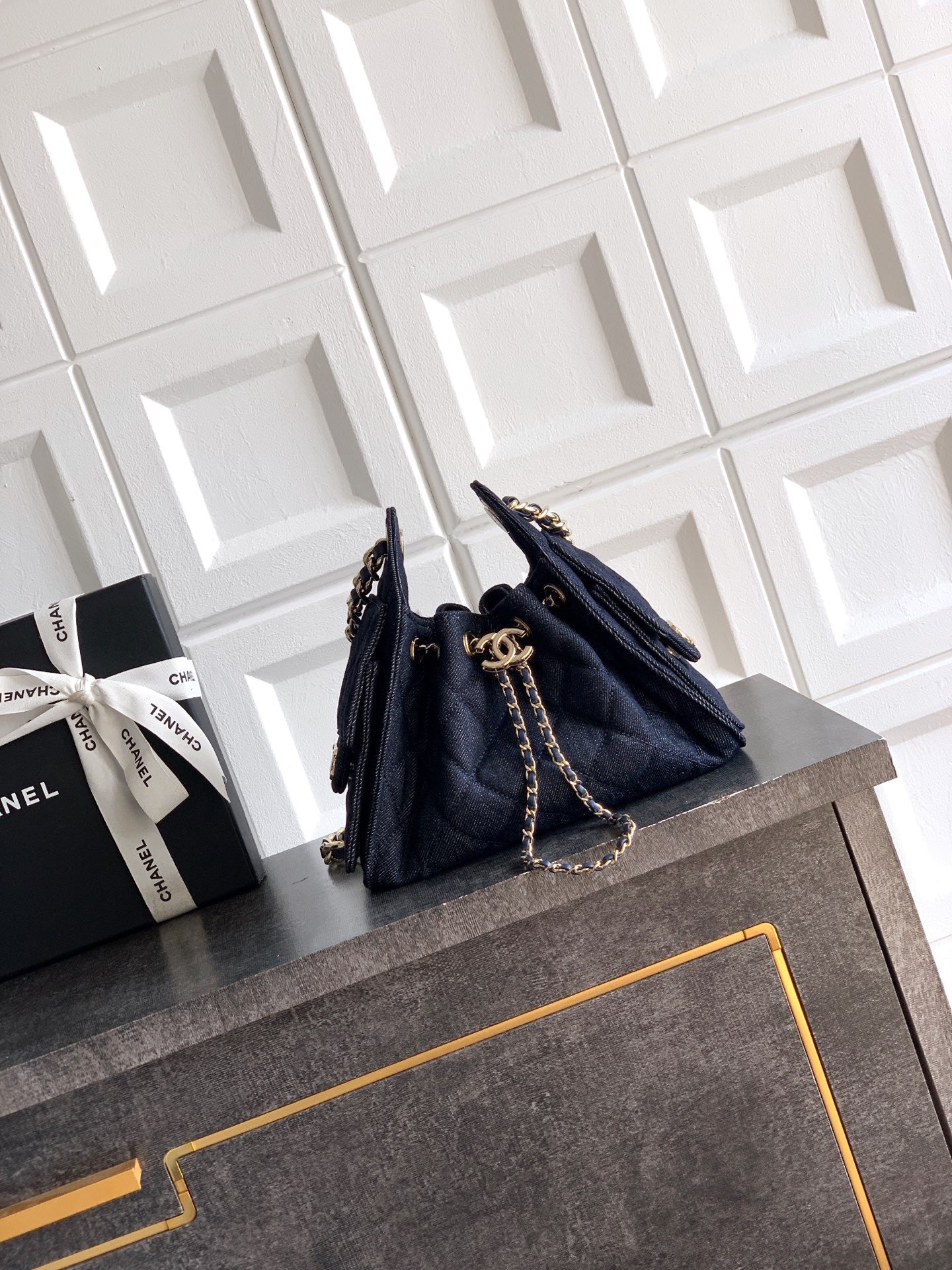 CHANEL HOBO DENIM SMALL 25