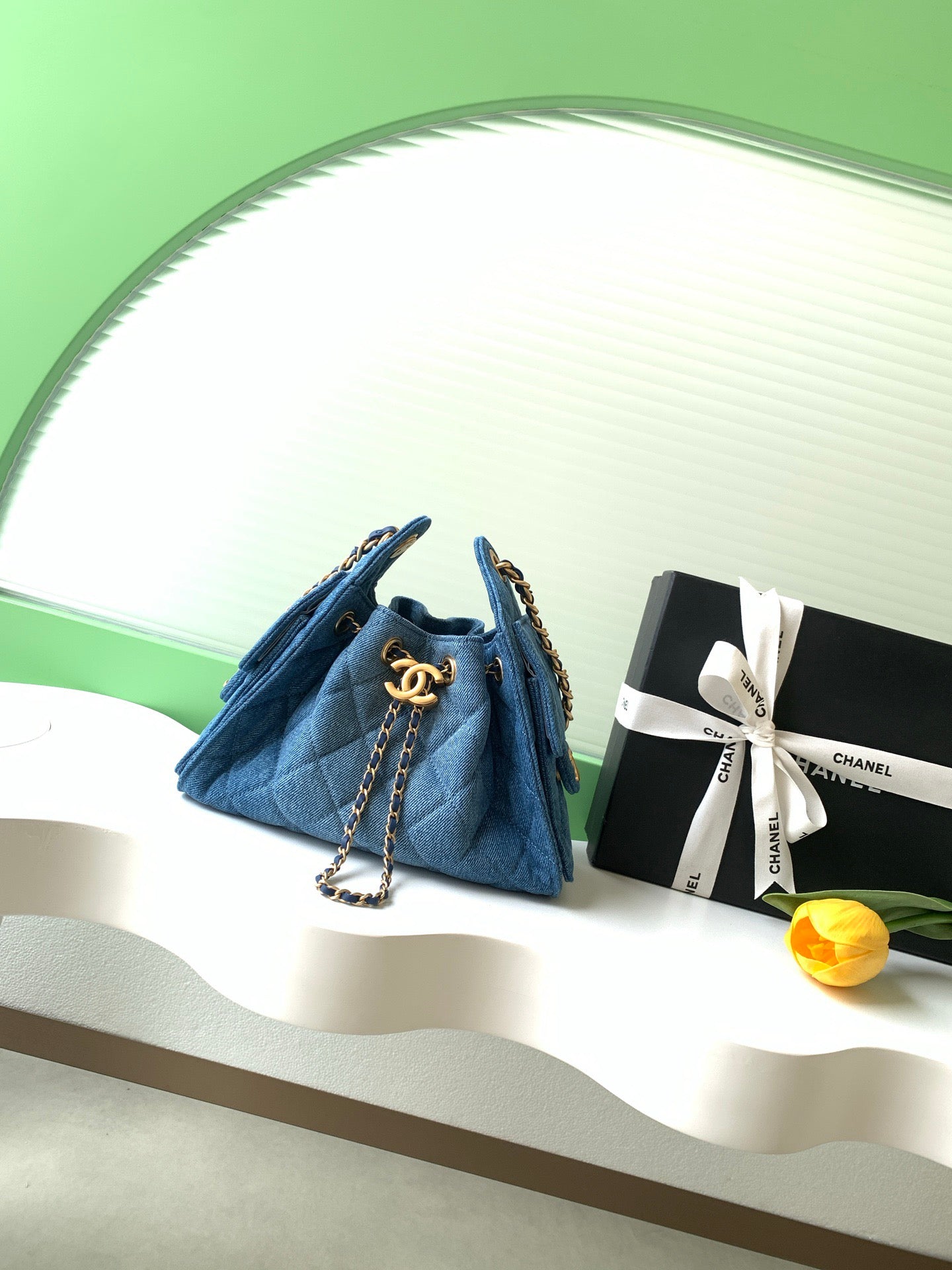 CHANEL HOBO BLUE DENIM 25