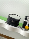 CHANEL 21x19x6