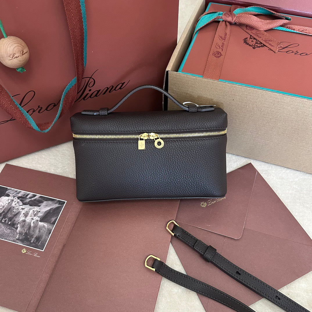 LORO PIANA 19