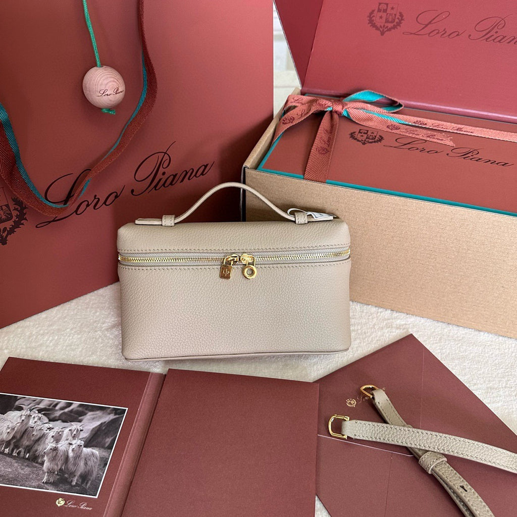LORO PIANA 19