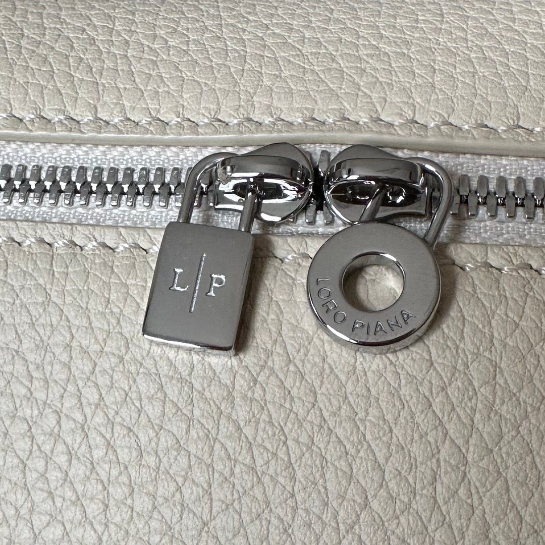 LORO PIANA SILVER L19