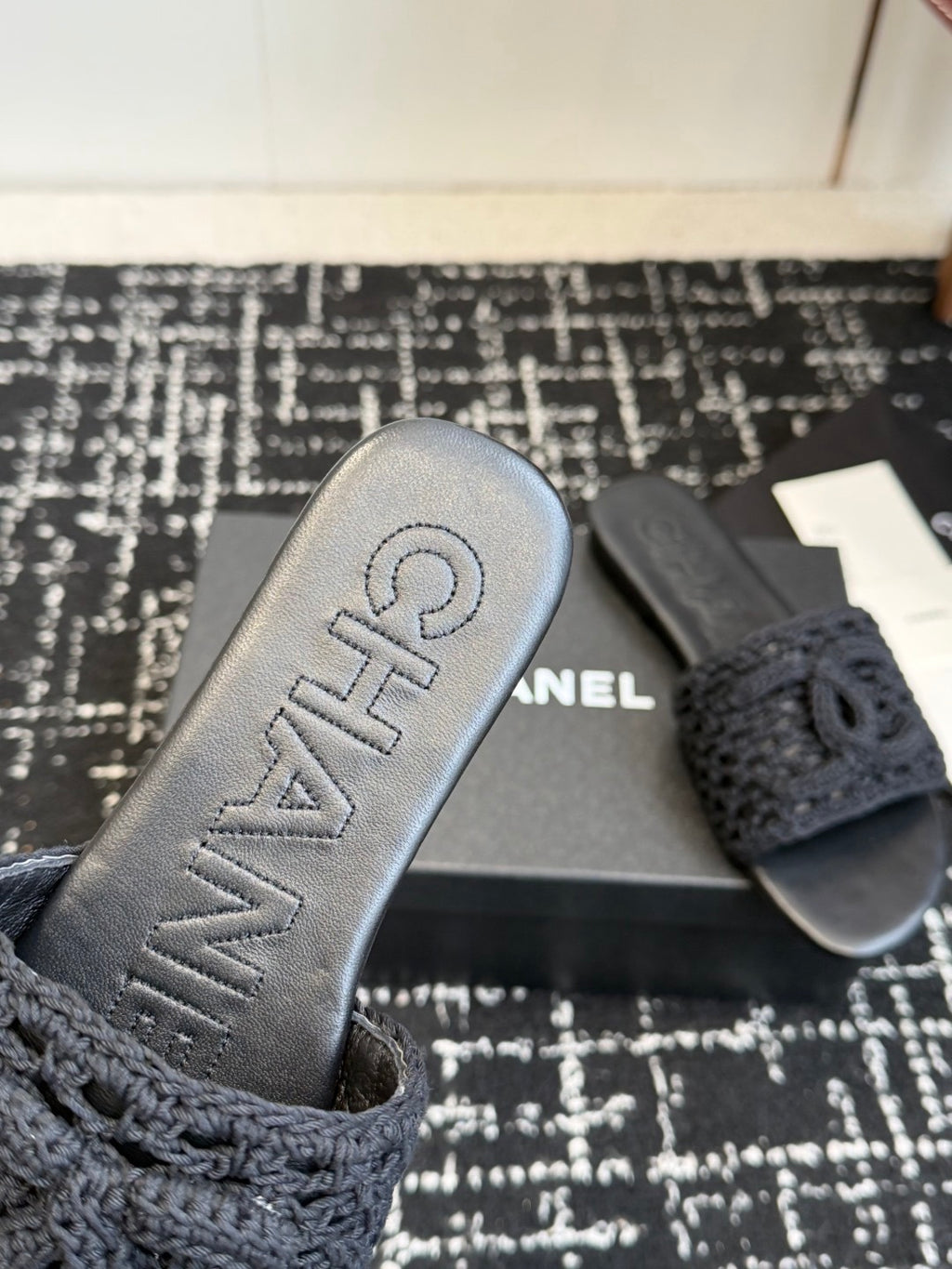 CHANEL ЧЕХЛИ