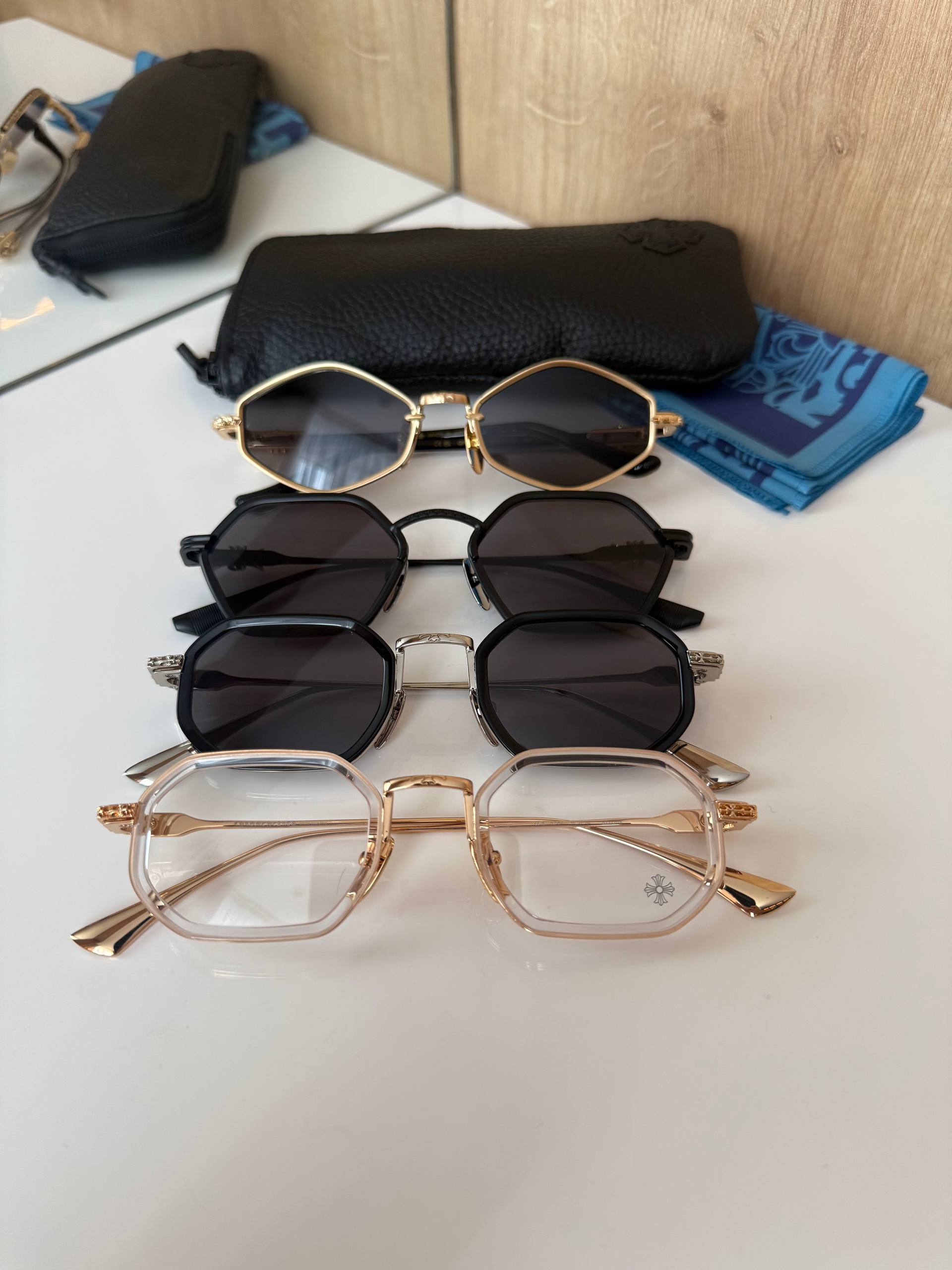 CHROME HEARTS