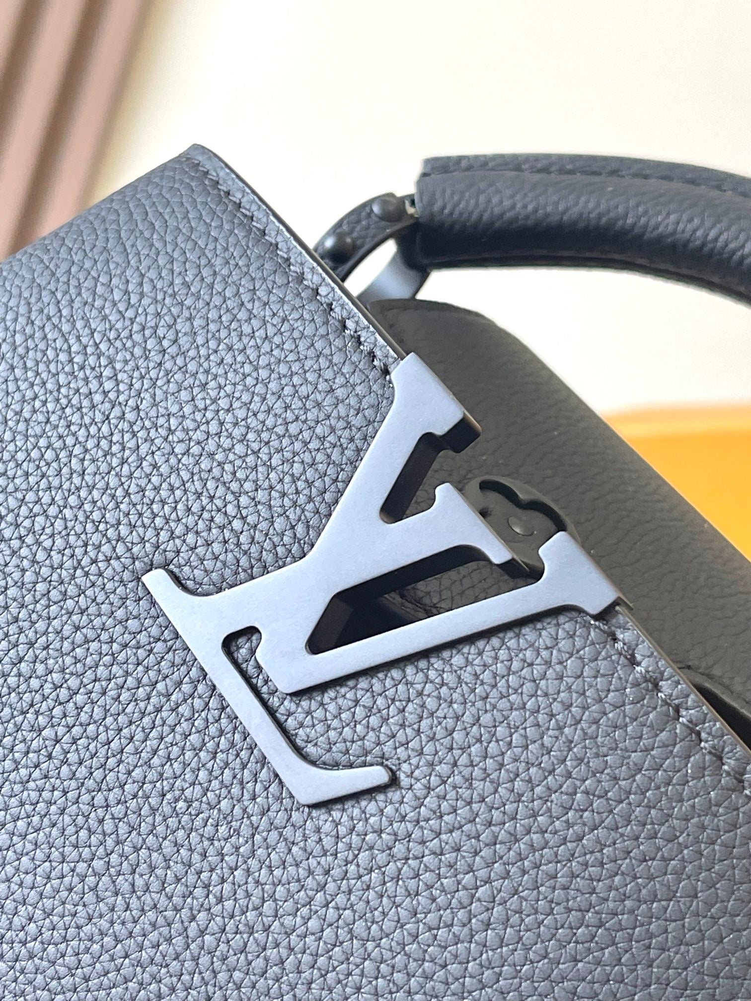 LOUIS VUITTON MINI