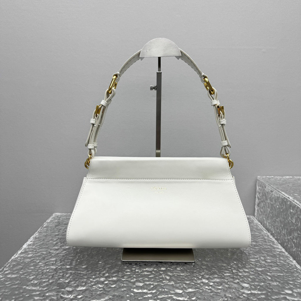 PRADA ЧАНТА