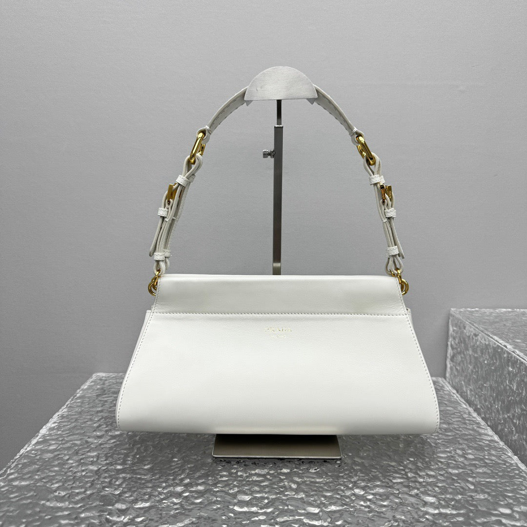 PRADA ЧАНТА