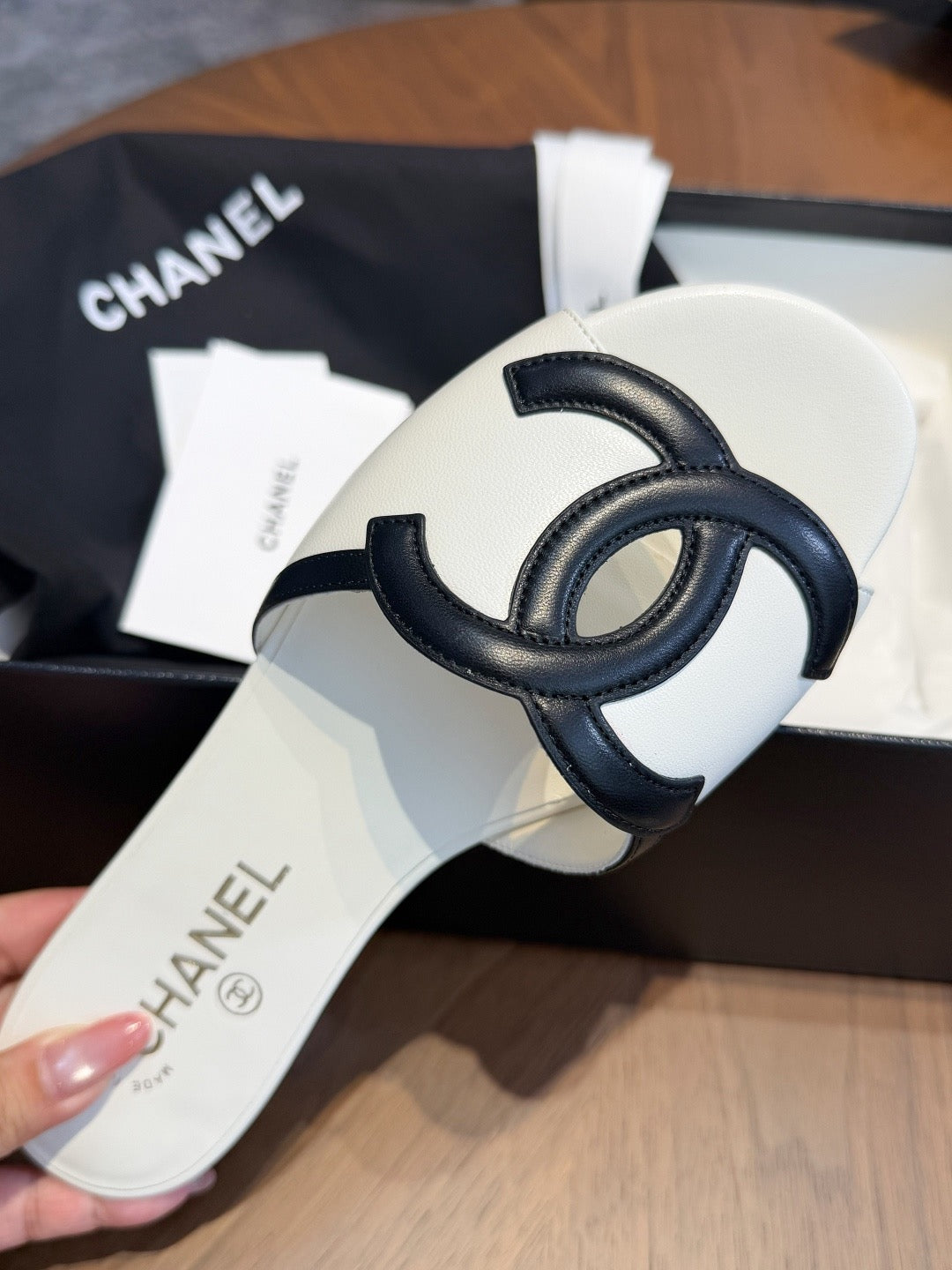 CHANEL ЧЕХЛИ