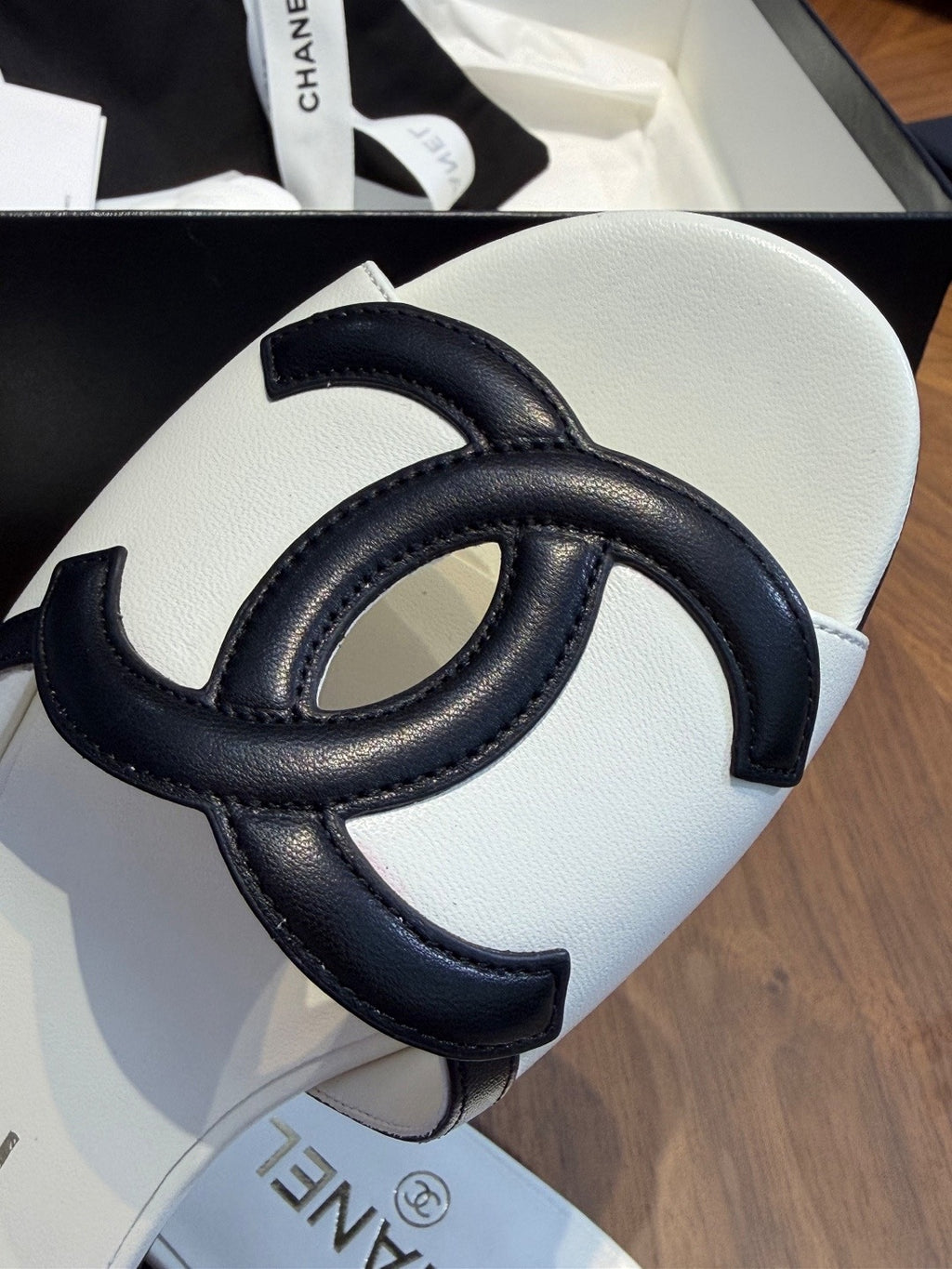 CHANEL ЧЕХЛИ