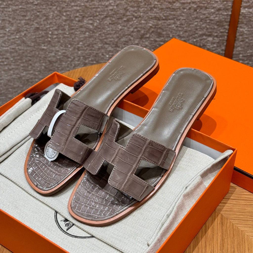 HERMES ORAN ЧЕХЛИ (РЪЧНА ИЗРАБОТКА)