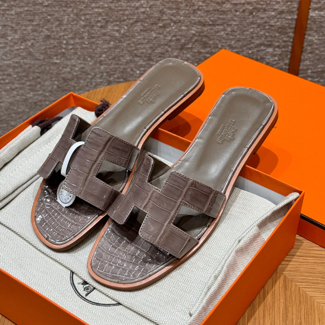 HERMES ORAN ЧЕХЛИ (РЪЧНА ИЗРАБОТКА)