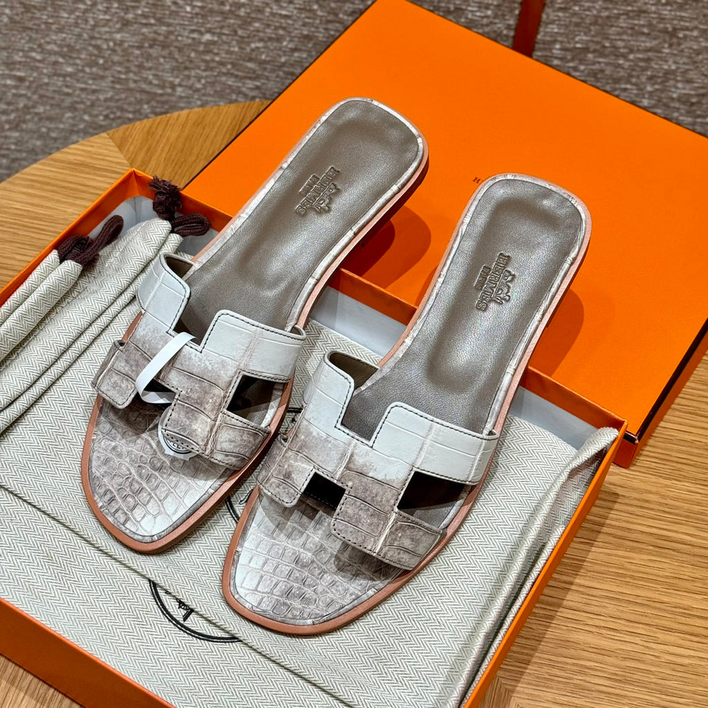 HERMES ORAN ЧЕХЛИ (РЪЧНА ИЗРАБОТКА)